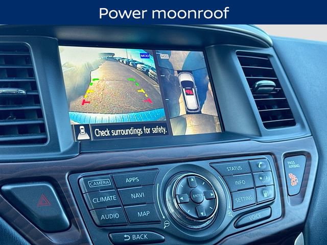 Used 2020 Nissan Pathfinder Platinum image 16