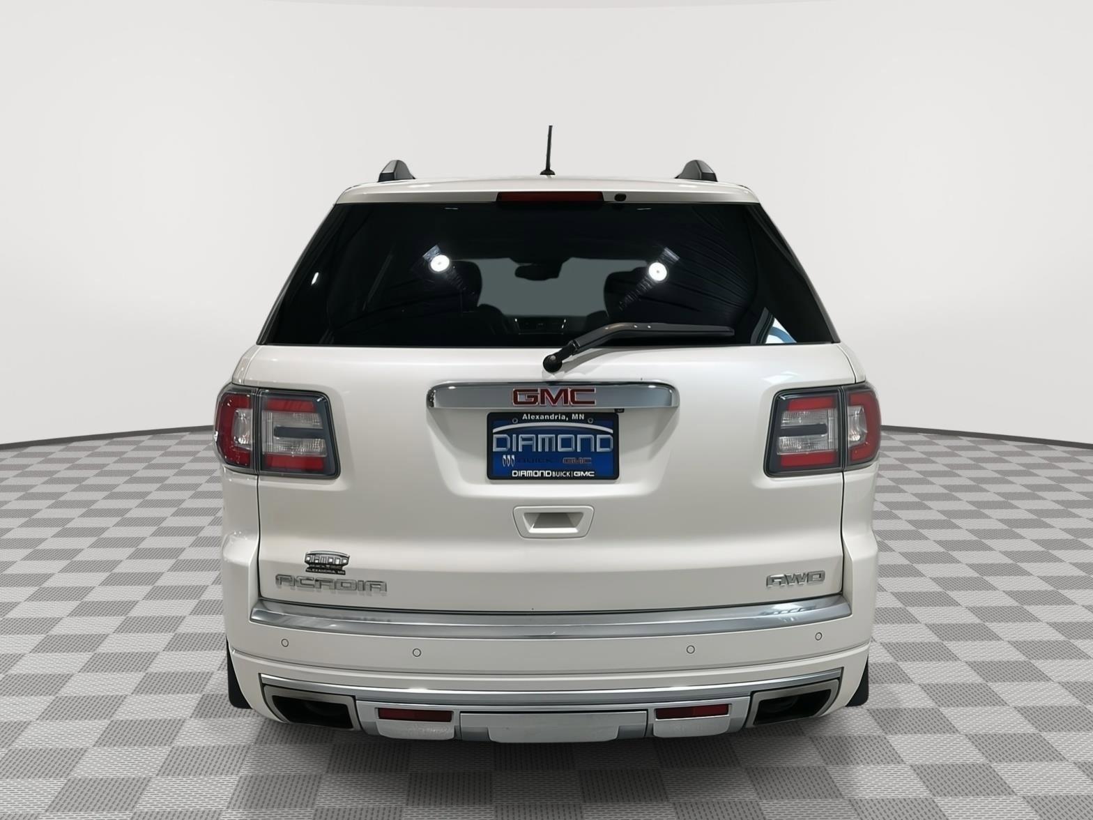Used 2015 GMC Acadia Denali AWD/4WD image 4