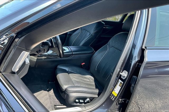 Used 2018 BMW 750i xDrive AWD/4WD image 23