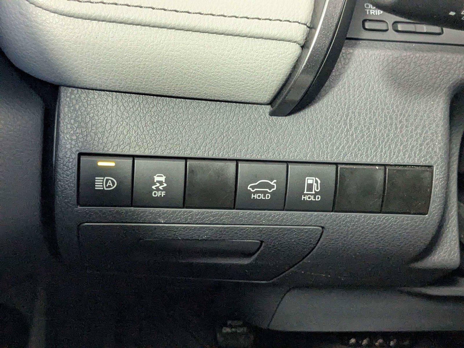 Certified 2024 Toyota Camry SE FWD image 15