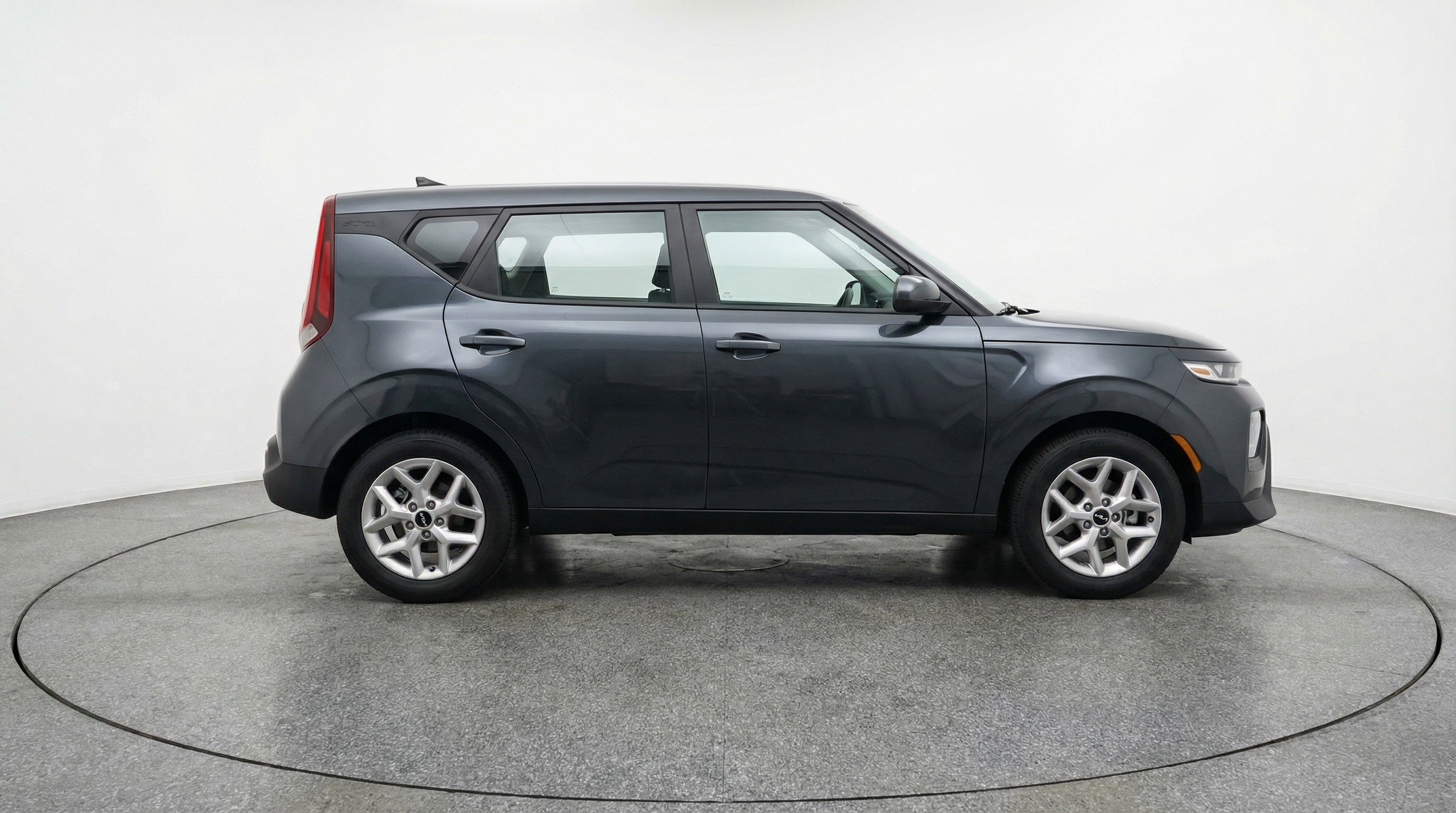 Used 2025 Kia Soul LX w/ LX Technology Package image 11