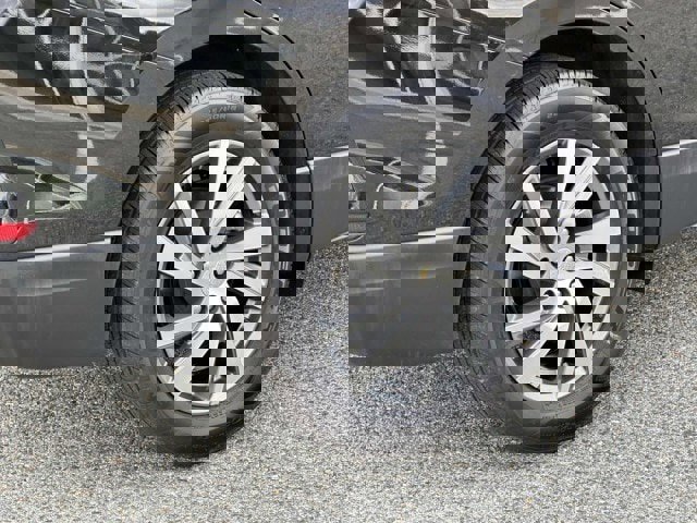 Used 2023 Chevrolet Equinox Premier image 8