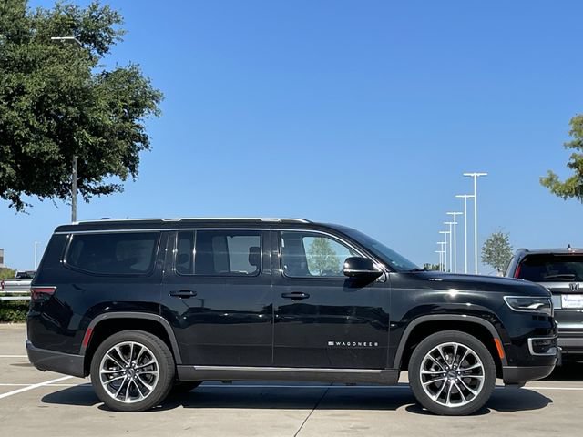 Used 2022 Jeep Wagoneer Series III w/ Premium Group I RWD image 3