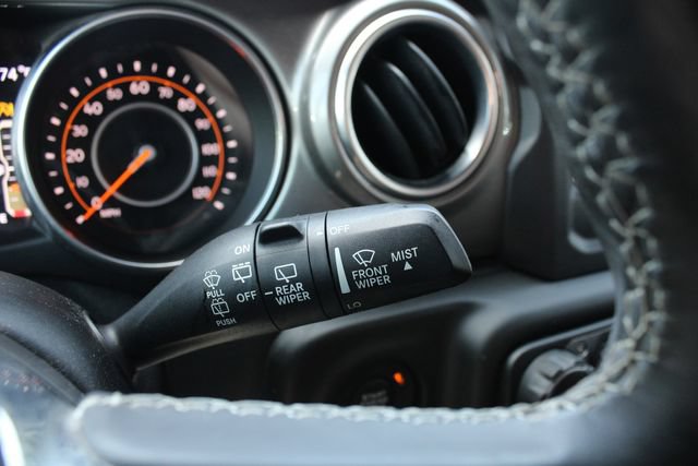 Used 2018 Jeep Wrangler Unlimited Sahara w/ Cold Weather Group AWD/4WD image 12