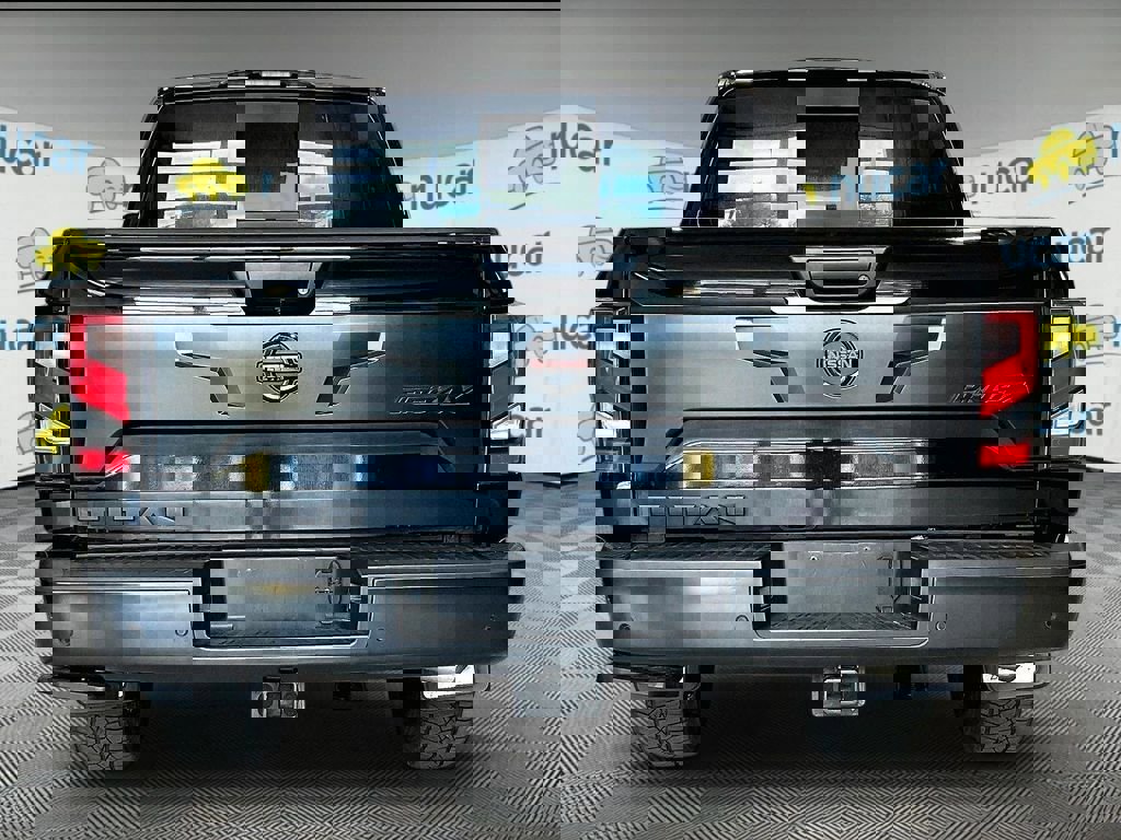 Used 2021 Nissan Titan PRO-4X w/ Pro-4x Convenience Package image 6