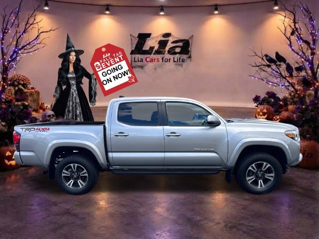 Used 2019 Toyota Tacoma TRD Sport w/ Technology Package AWD/4WD image 2