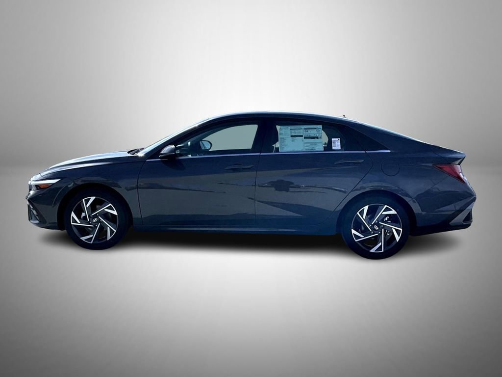 New 2026 Hyundai Elantra Limited image 8