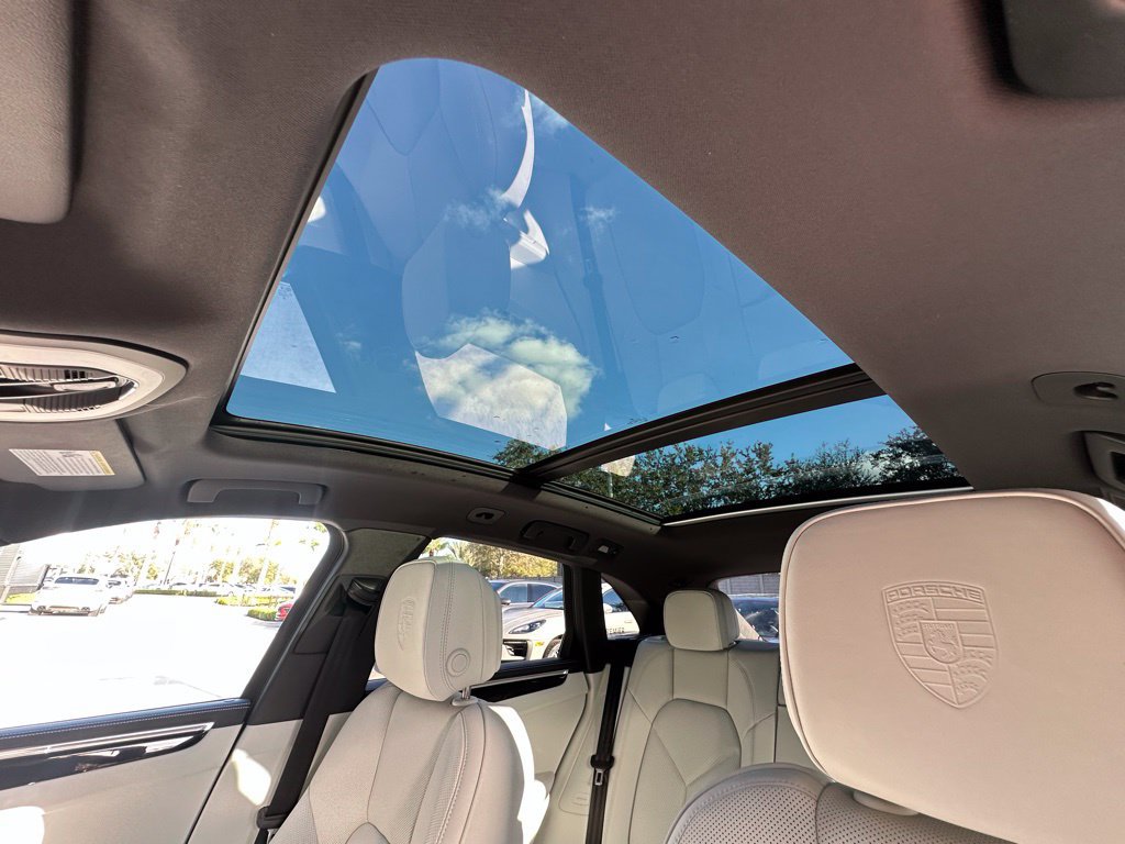 Certified 2026 Porsche Macan S AWD/4WD image 26