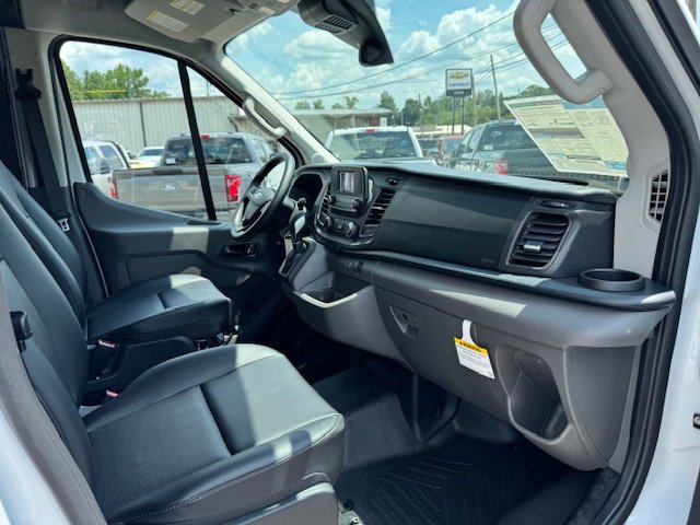 New 2025 Ford Transit 250 148 Medium Roof image 13