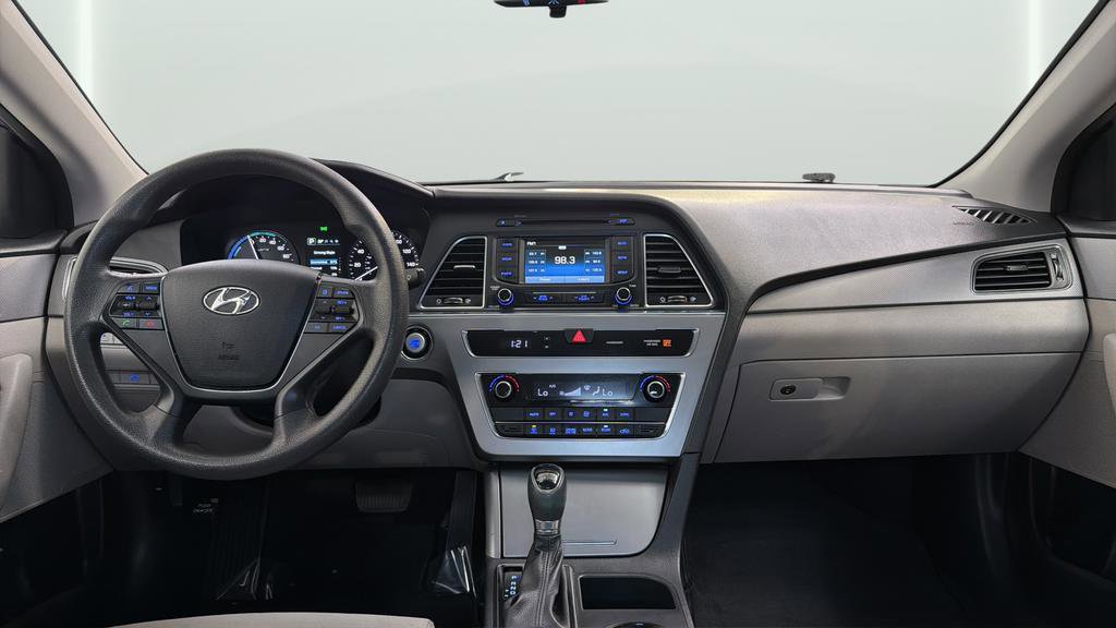 Used 2016 Hyundai Sonata SE image 14