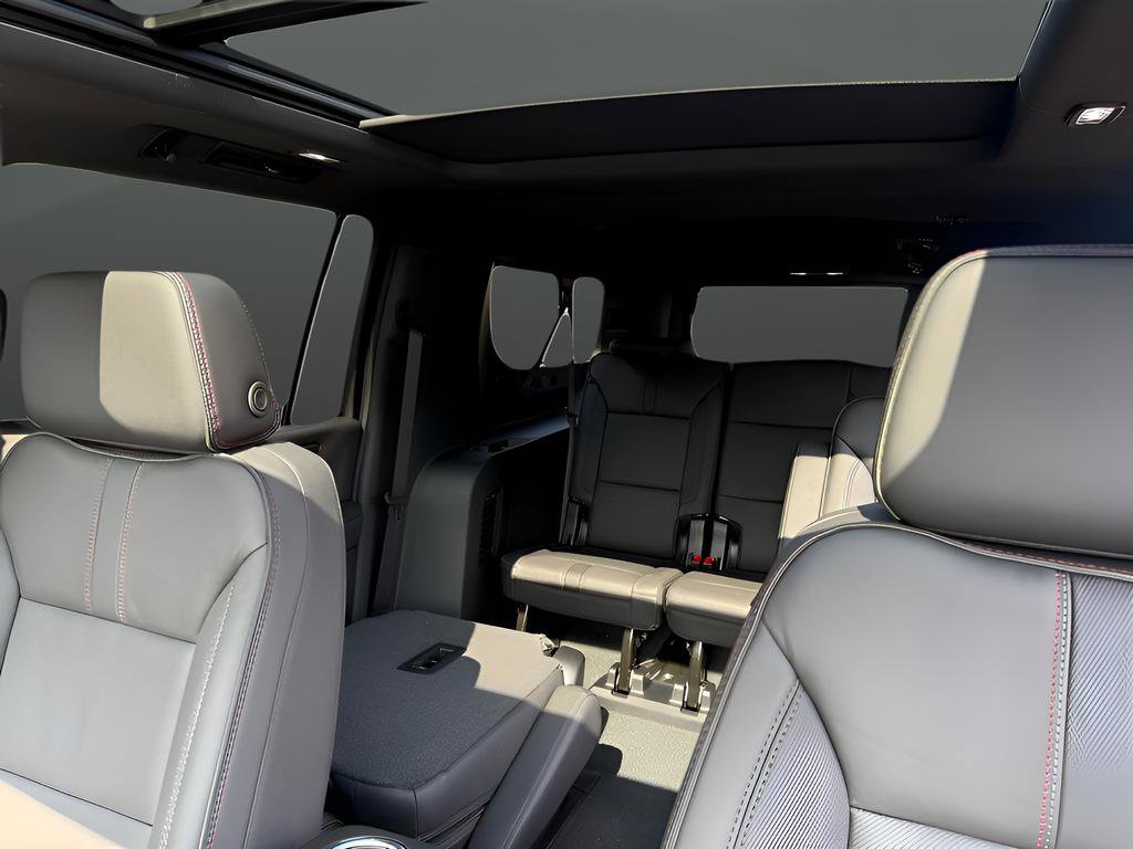 Used 2026 Chevrolet Suburban RST w/ Comfort Package image 19