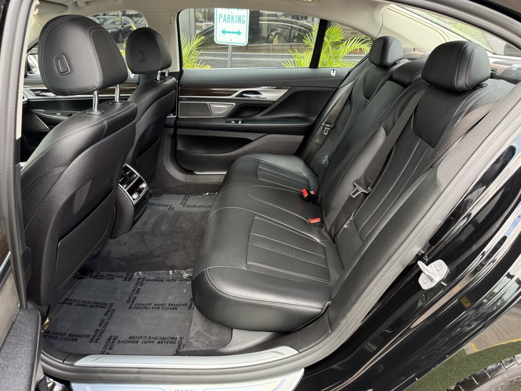 Used 2019 BMW 740i xDrive image 15