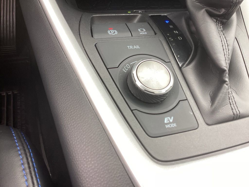 Used 2024 Toyota RAV4 XSE w/ Advanced Technology Package image 23
