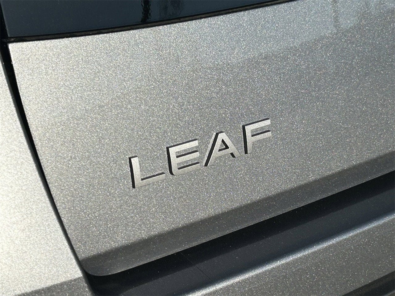 New 2026 Nissan Leaf SV+ w/ Illuminated Package FWD image 8