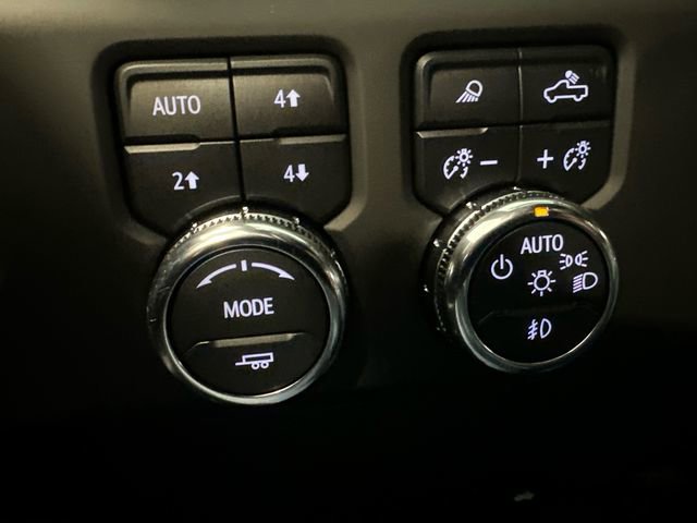 Used 2025 GMC Sierra 1500 AT4 w/ AT4 Preferred Package image 26