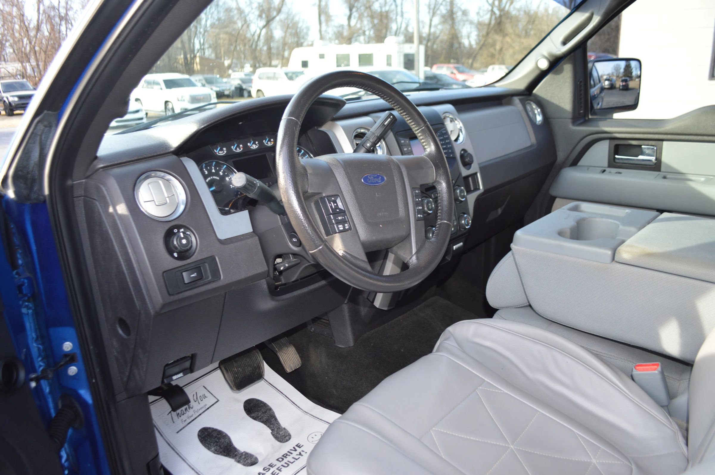 Used 2013 Ford F150 XLT w/ Luxury Equipment Group image 10