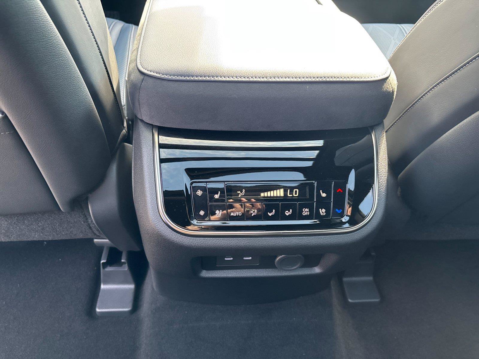 New 2027 INFINITI QX80 Sensory AWD/4WD image 34