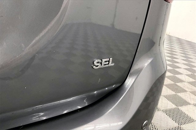 Used 2022 Mitsubishi Outlander SEL image 8