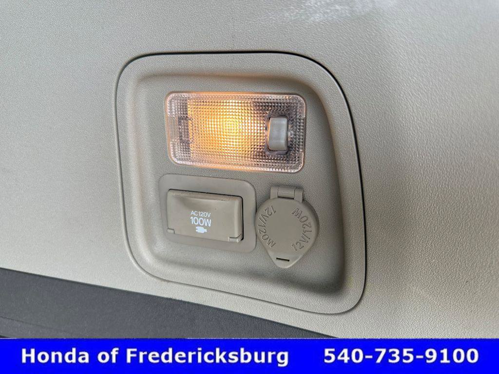 Used 2017 Toyota Sienna XLE Premium image 39