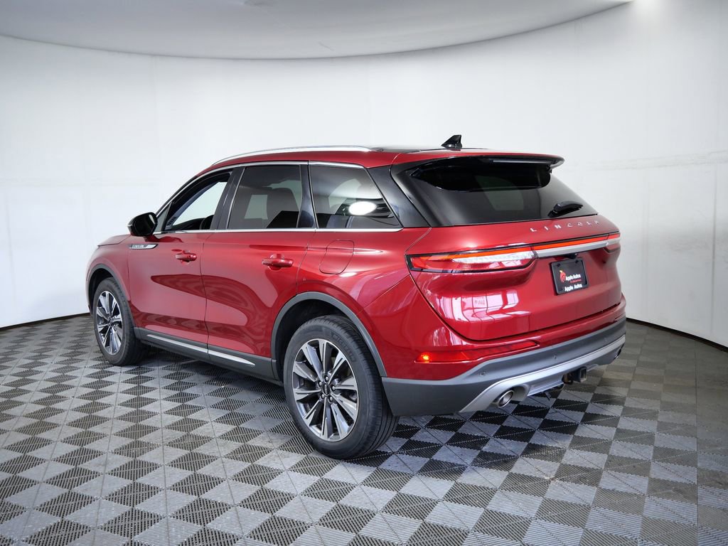 Used 2022 Lincoln Corsair Reserve w/ Elements Package image 6