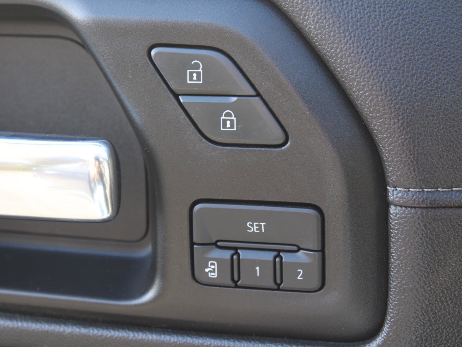 Used 2019 GMC Sierra 1500 SLT w/ SLT Premium Package image 10