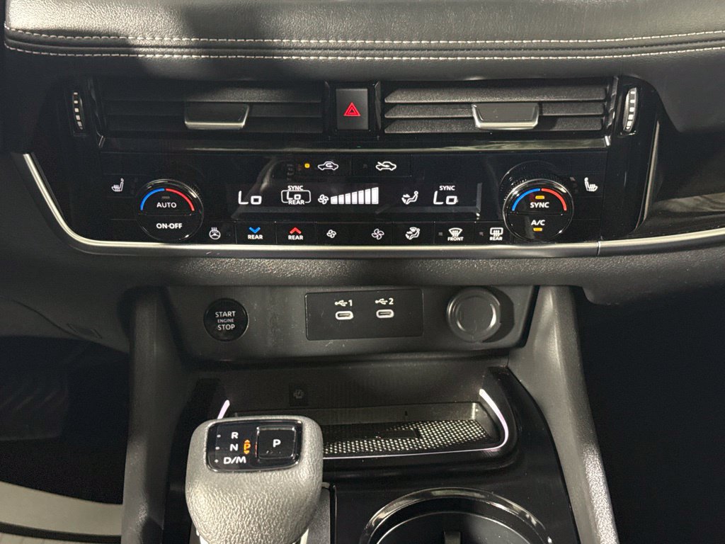 Used 2024 Nissan Rogue SL AWD/4WD image 24