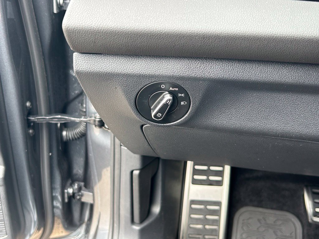 Used 2026 Volkswagen Jetta Sport FWD image 26