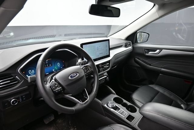 Used 2024 Ford Escape Platinum AWD/4WD image 13
