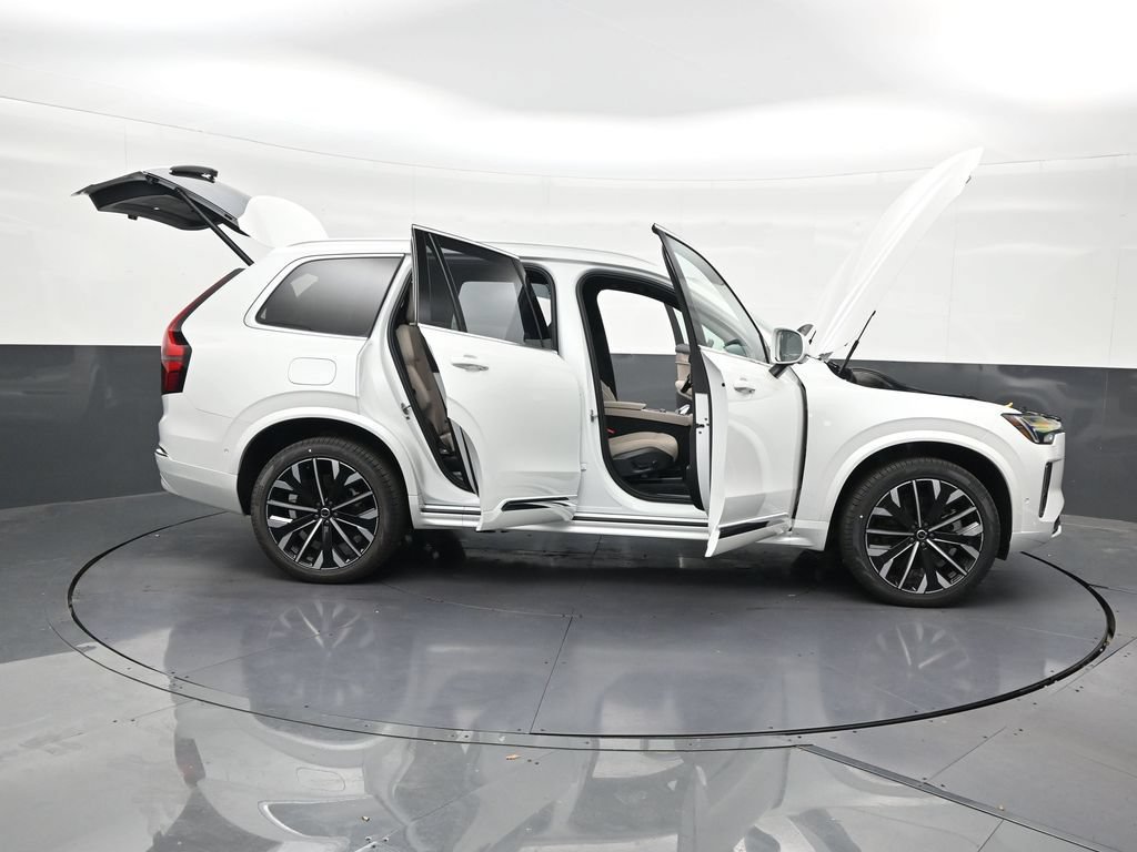 New 2026 Volvo XC90 T8 Plus w/ Protection Package Premier AWD/4WD image 30