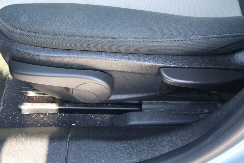 Used 2011 Chevrolet Cruze LS w/ Connectivity Package FWD image 11