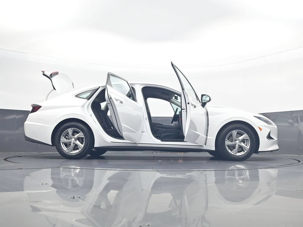 Certified 2022 Hyundai Sonata SE w/ Cargo Package FWD image 34