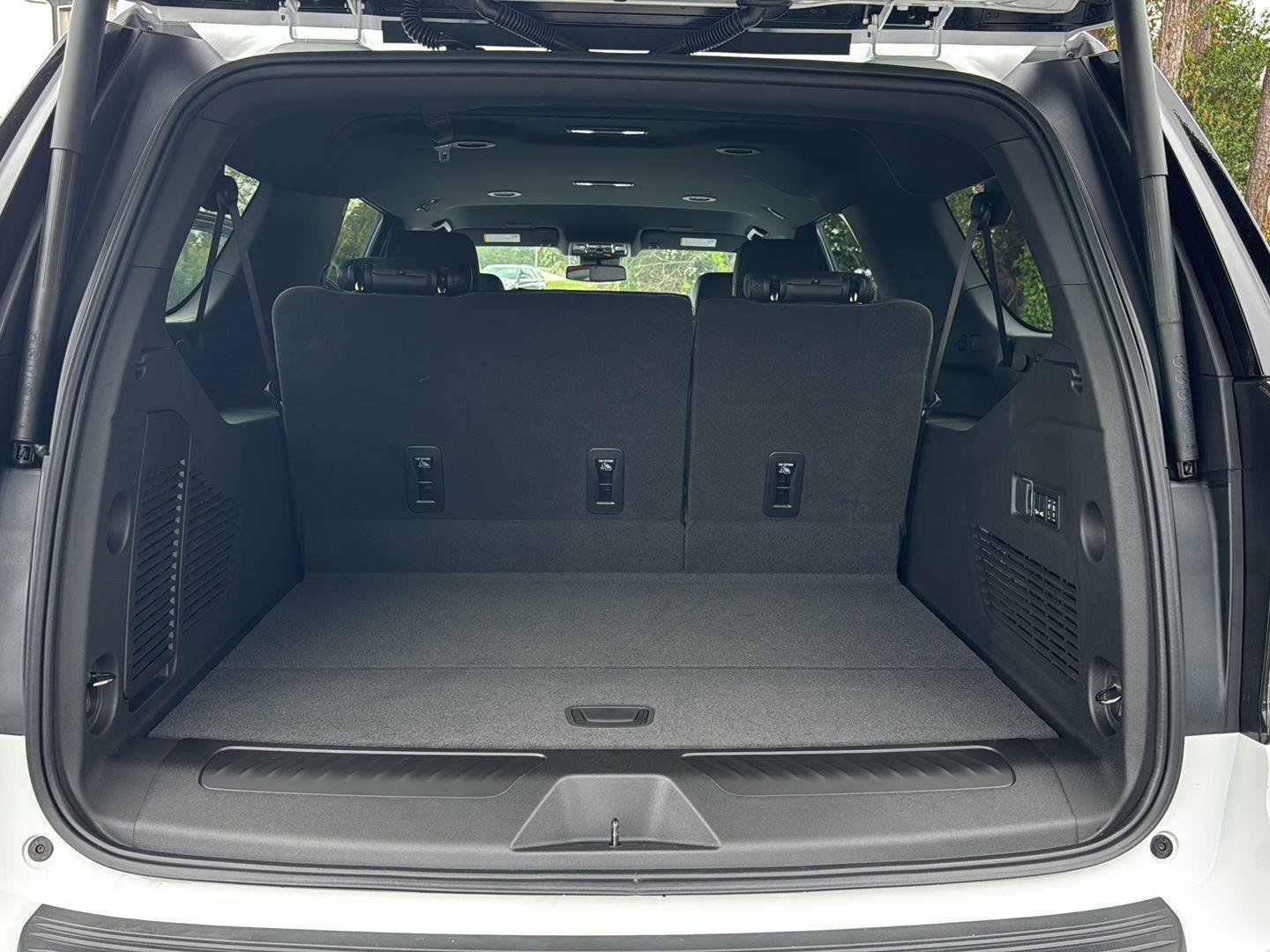 New 2026 Chevrolet Suburban LT image 31