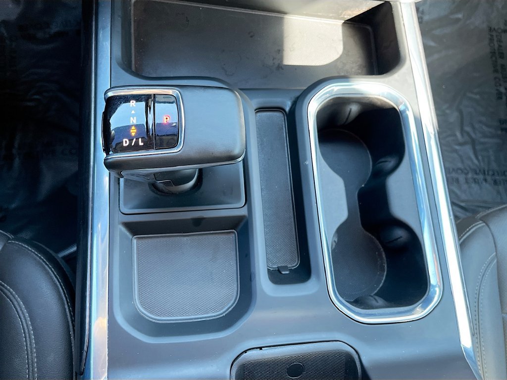 Used 2025 Chevrolet Silverado 1500 LTZ AWD/4WD image 17