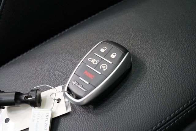 New 2025 Alfa Romeo Giulia AWD image 35