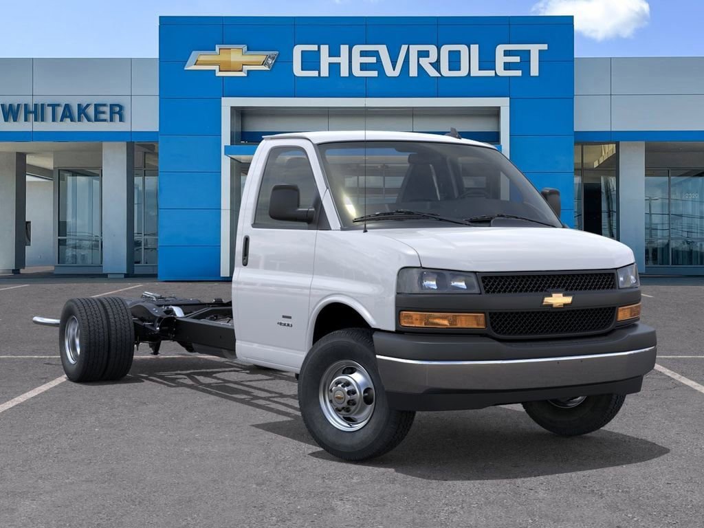 New 2026 Chevrolet Express 3500 w/ Power Convenience Package RWD image 7