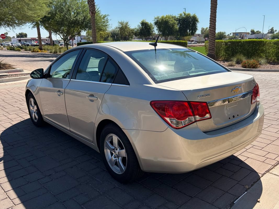 Used 2014 Chevrolet Cruze LT FWD image 4