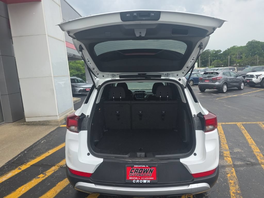 Used 2023 Chevrolet TrailBlazer LT w/ Convenience Package AWD/4WD image 6