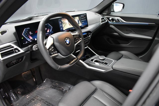 Used 2025 BMW 430i xDrive w/ Premium Package image 4
