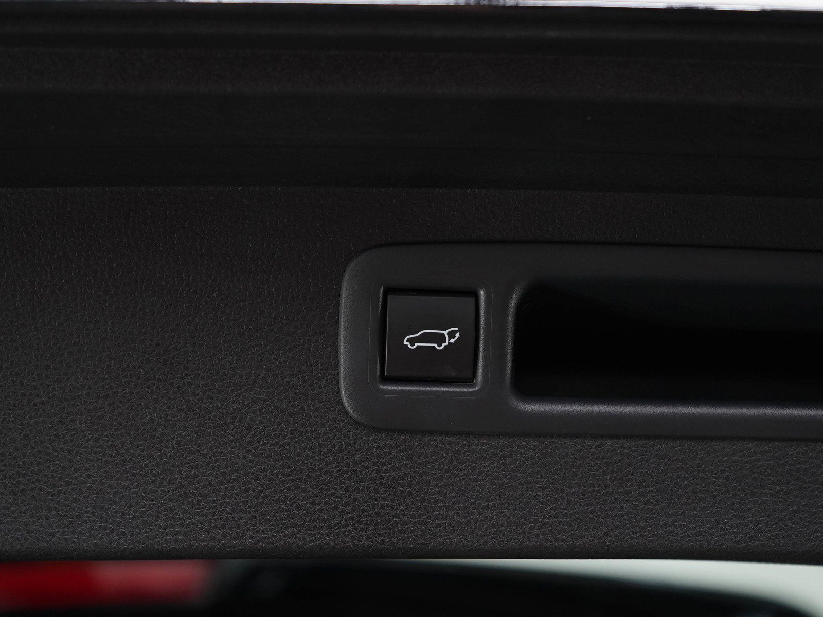 Used 2025 Toyota Highlander XLE AWD/4WD image 18