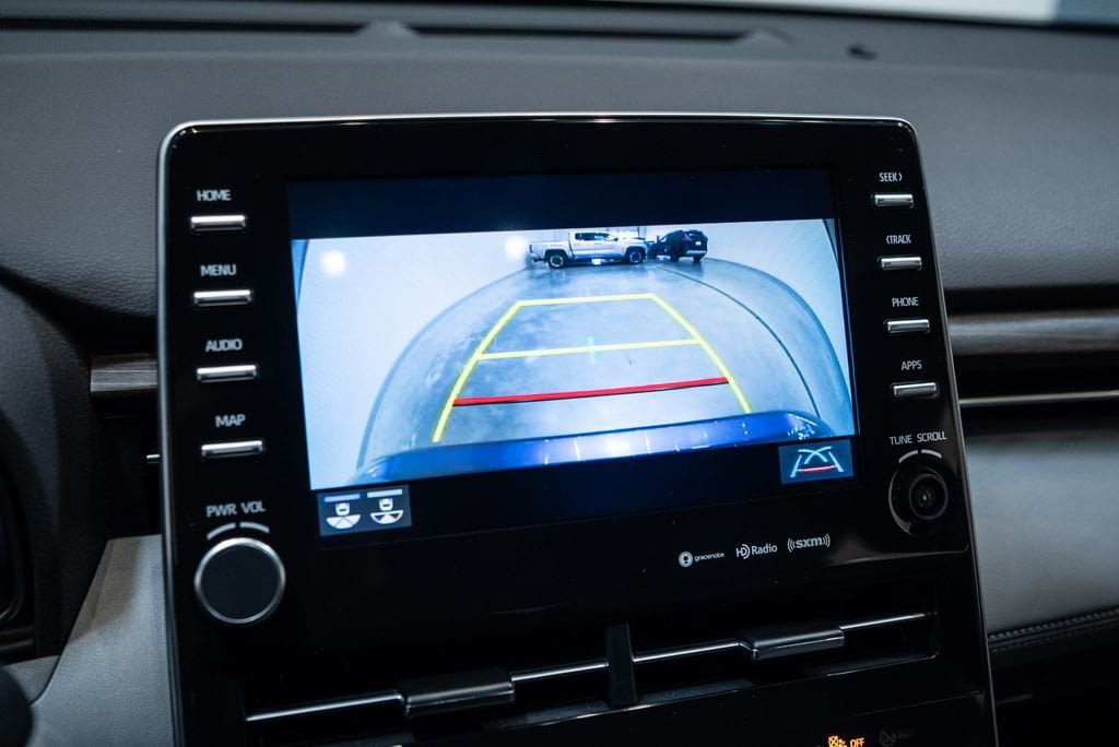Certified 2021 Toyota Avalon XLE FWD image 25
