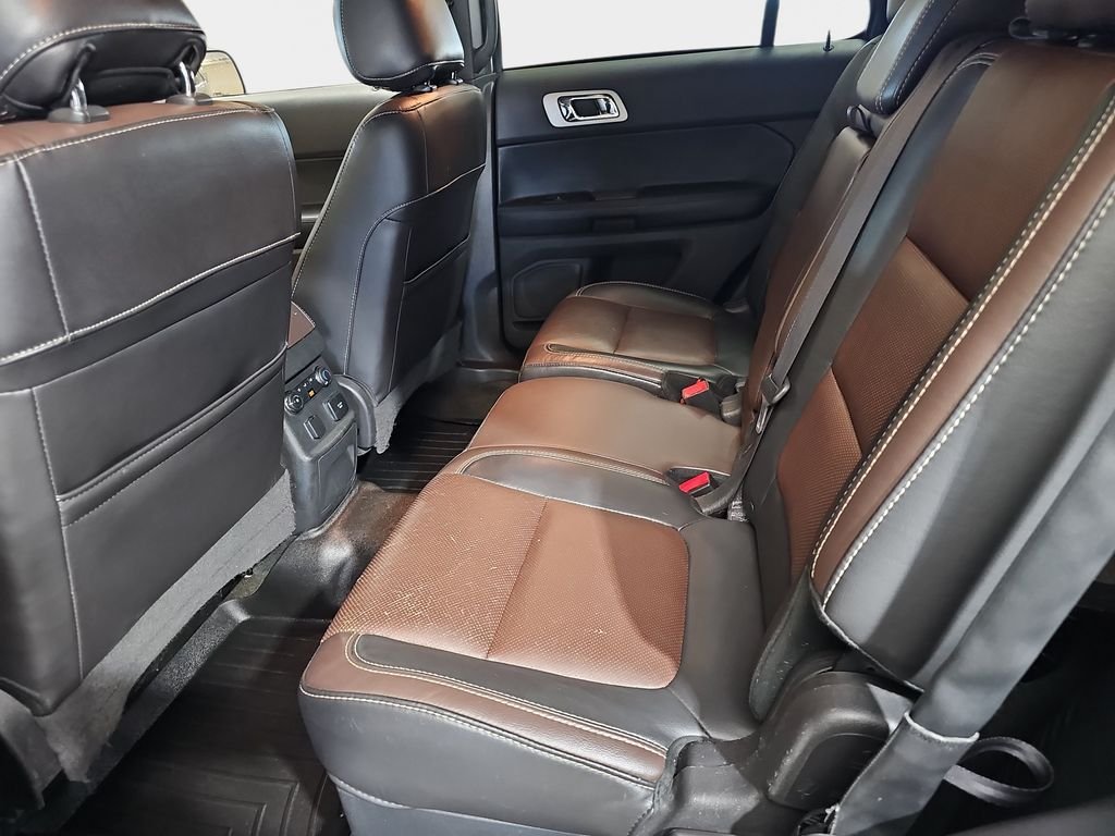 Used 2015 Ford Explorer Sport w/ Equipment Group 401A AWD/4WD image 17