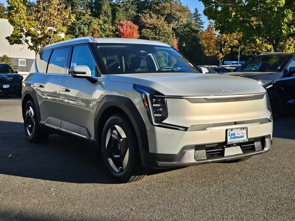 New 2026 Kia EV9 Wind AWD/4WD image 3
