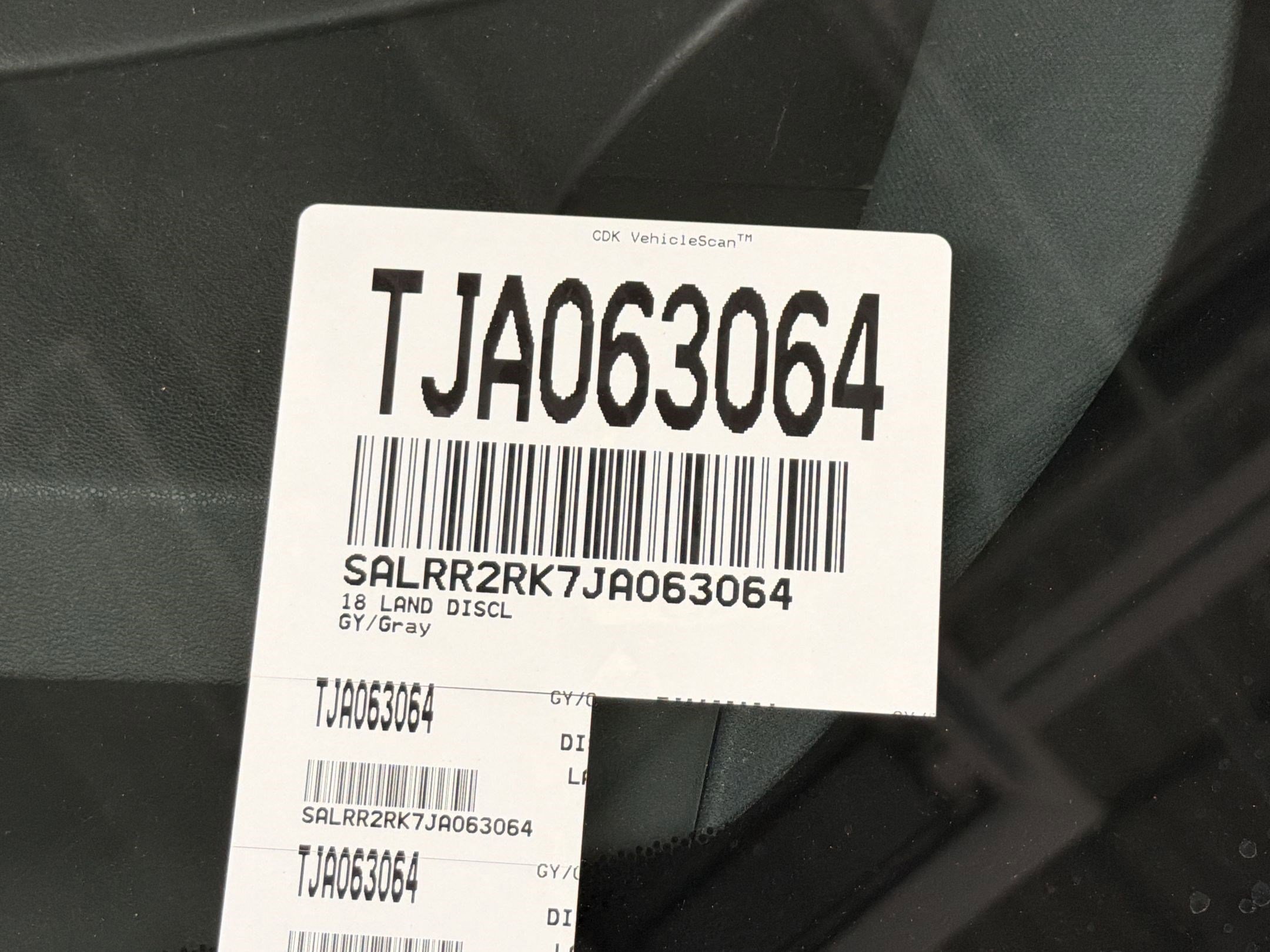 Used 2018 Land Rover Discovery HSE AWD/4WD image 21