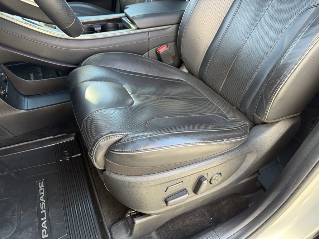 Used 2022 Hyundai Palisade Calligraphy image 24