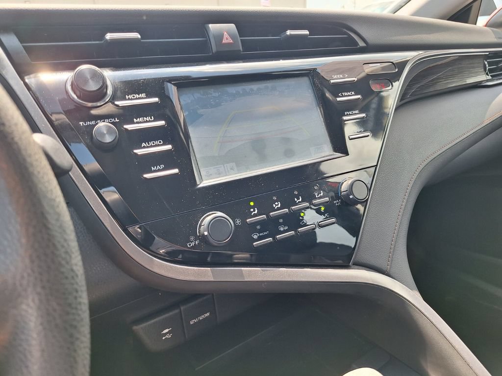 Used 2019 Toyota Camry LE w/ Convenience Package FWD image 16