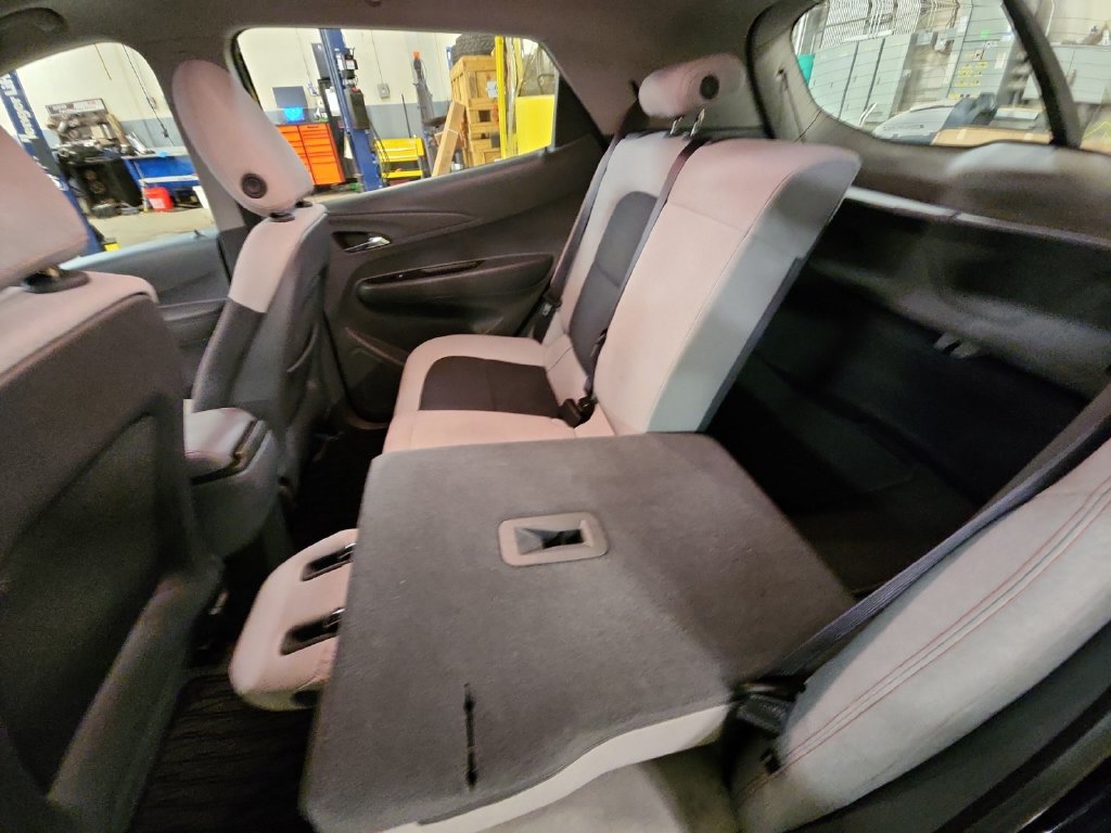 Used 2017 Chevrolet Bolt LT FWD image 37