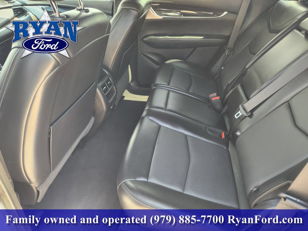 Used 2023 Cadillac XT5 Premium Luxury w/ Technology Package FWD image 20