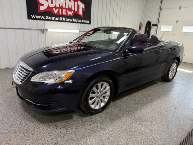 Used 2012 Chrysler 200 Touring FWD video 1