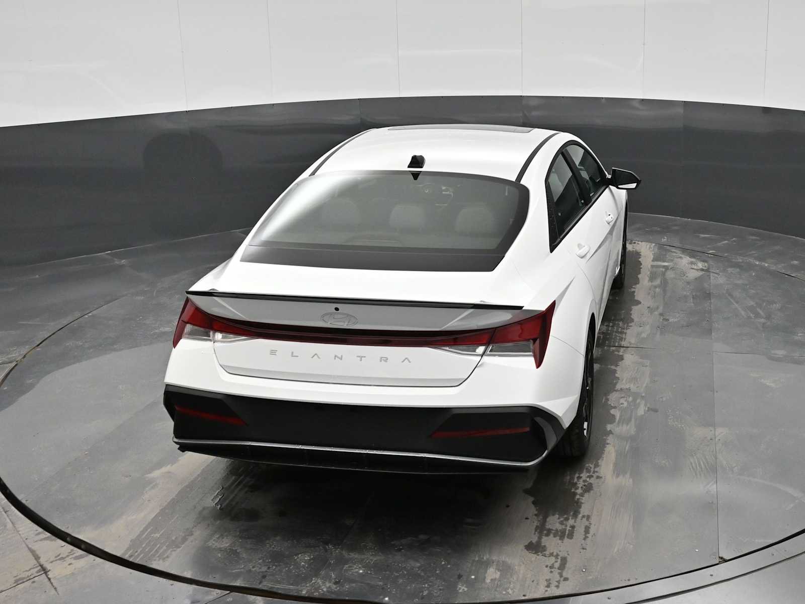 New 2026 Hyundai Elantra SEL Sport FWD image 28