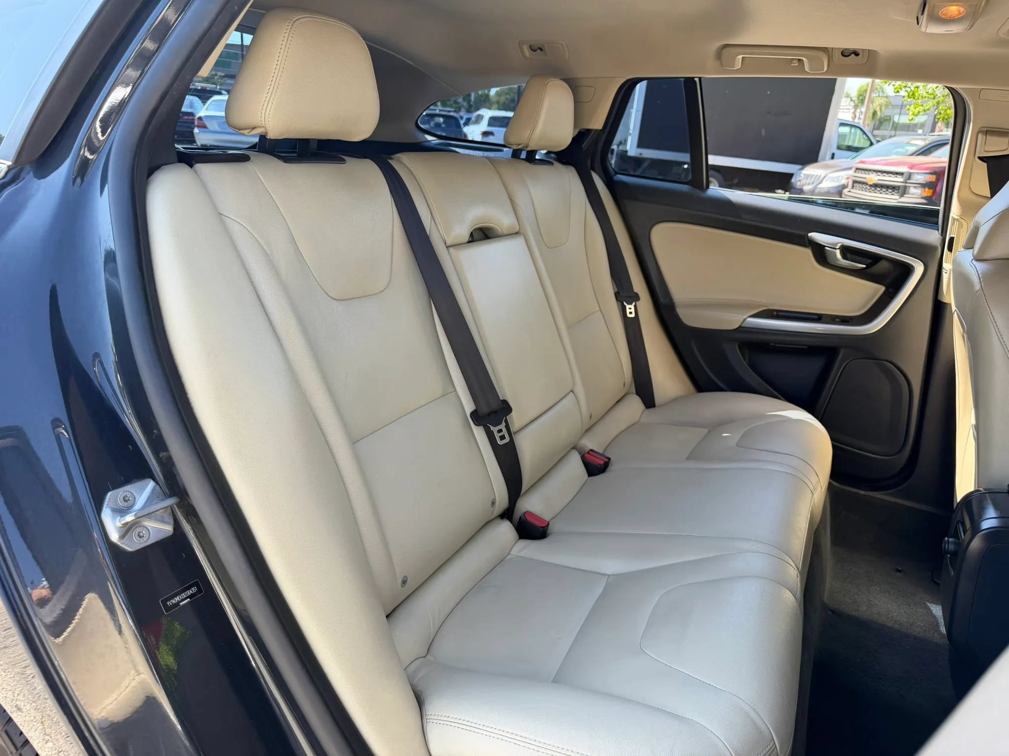 Used 2016 Volvo V60 T5 Premier w/ Convenience Package FWD image 21